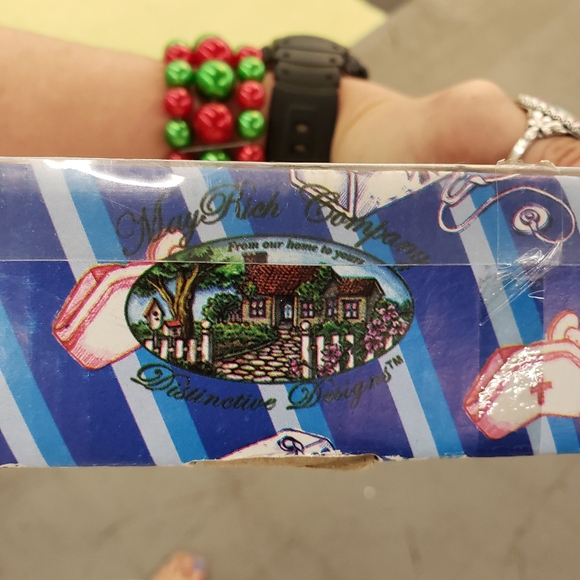 ‼️SOLD‼️ - Picture 7 of 8